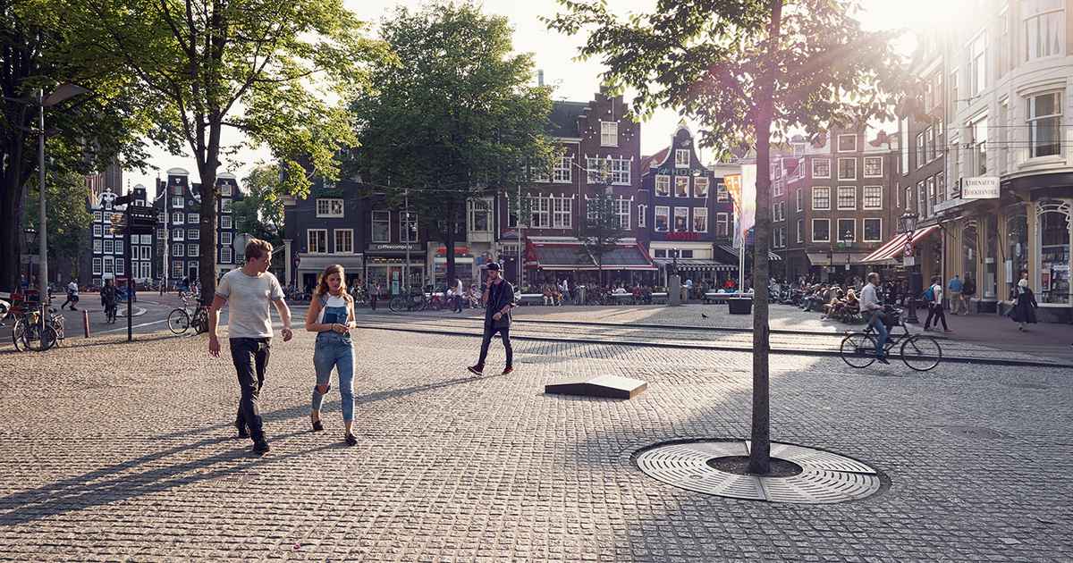 ACBI compiles survey data for MT1000 - Amsterdam Centre for Business ...