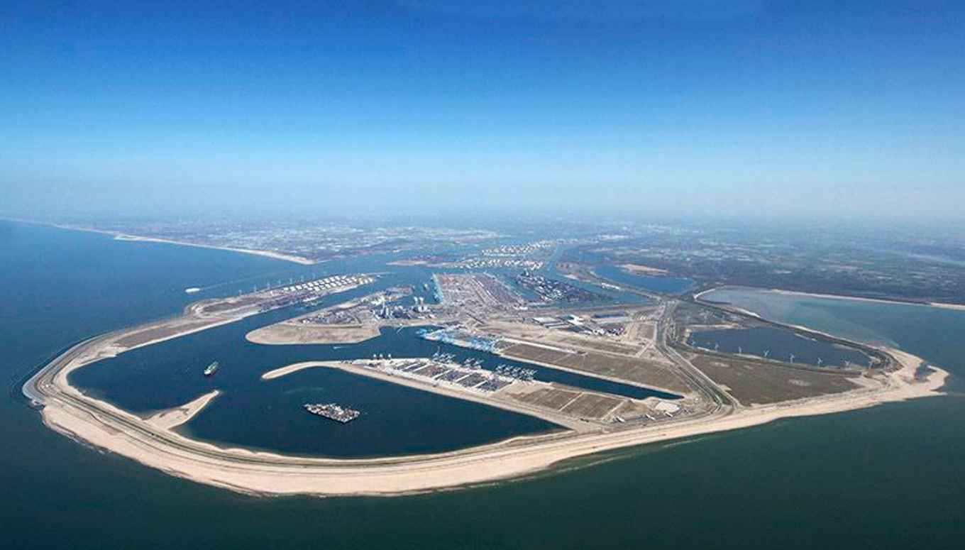 Aeroview (foto: Havenbedrijf Rotterdam)