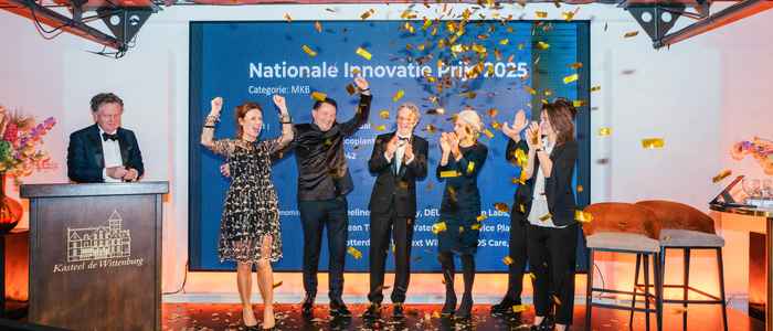 Pictured: Henk Volberda (L) with Ecoplant, winners in the SME category